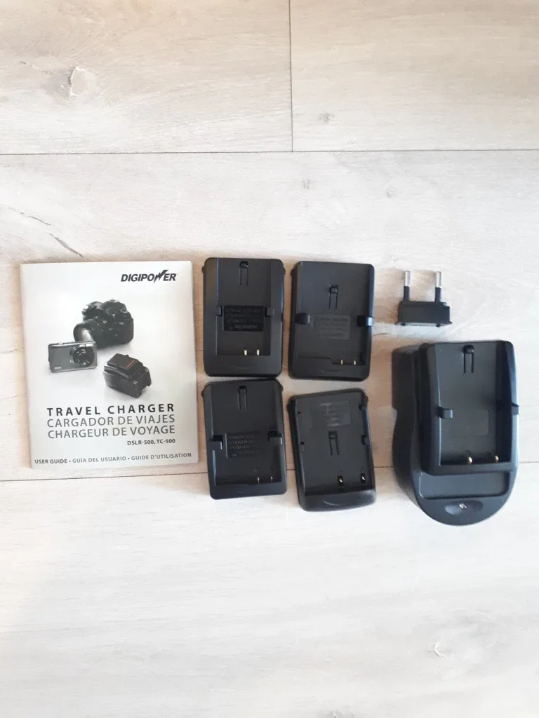 Nikon D60 Digital SLR Camera Kit with Lenses and Accessories image indicator(4)