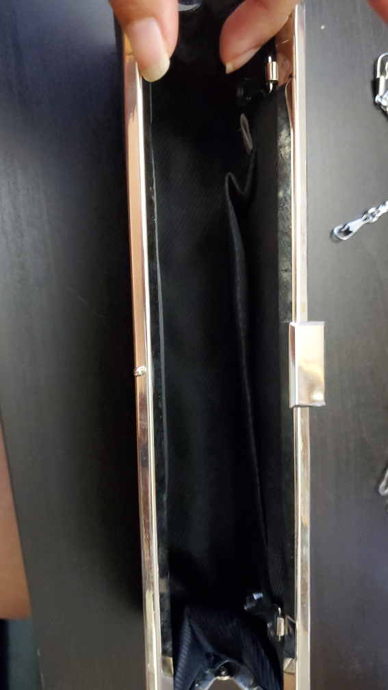 Black Clutch with Chain - photo 5