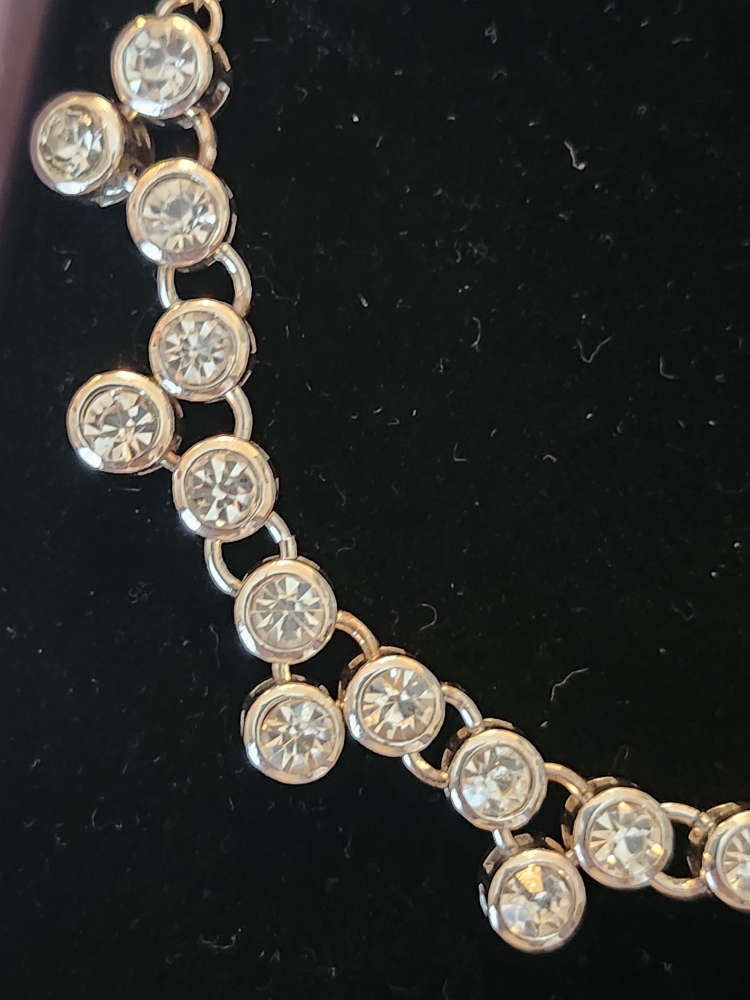 nice boxed Necklace and Earrings Set 💚 - photo 2