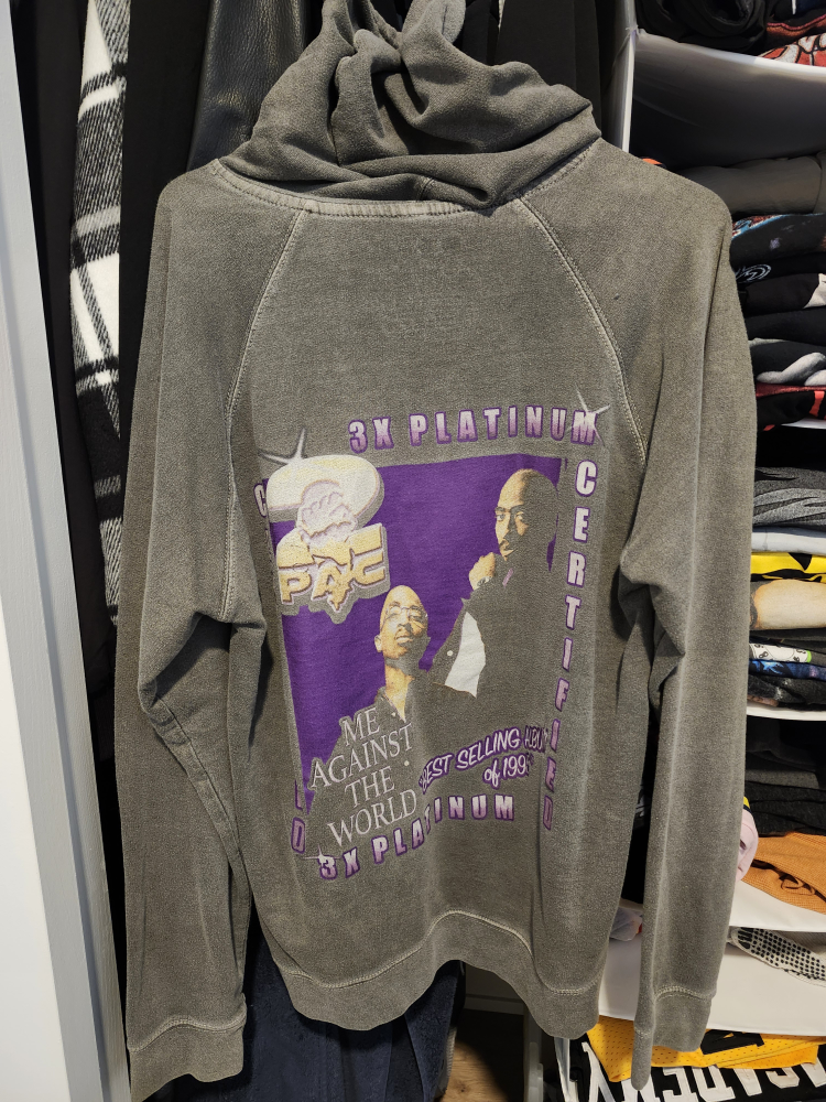 Tupac Sweater by Urban Outfitters - photo 2