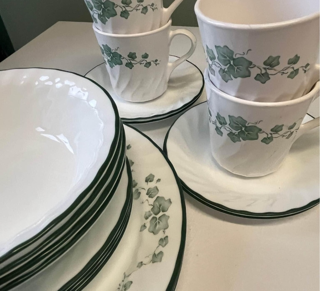 Vintage Corelle Callaway 20-Piece Dinnerware Set - photo 3