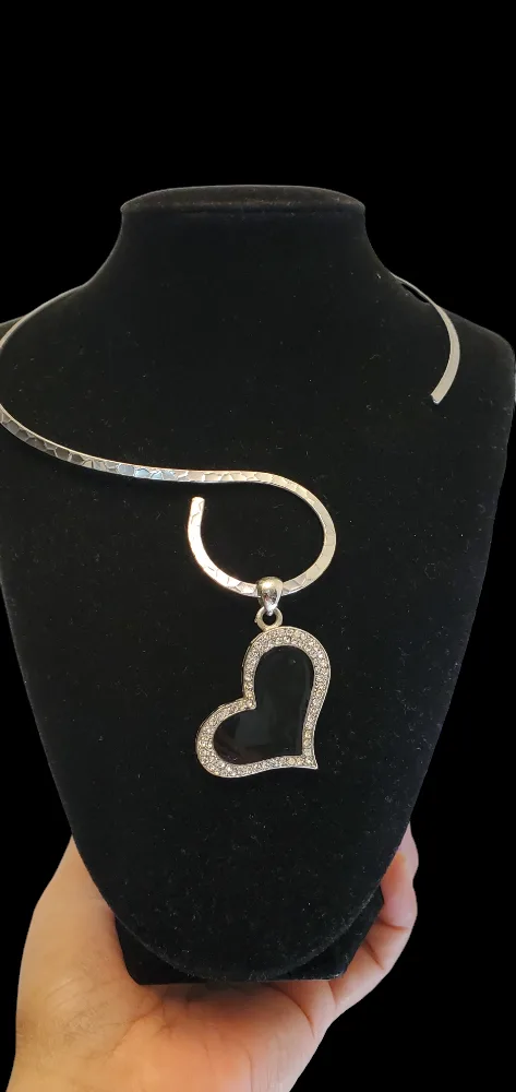 Silver Choker Necklace with Heart Pendant image indicator(2)