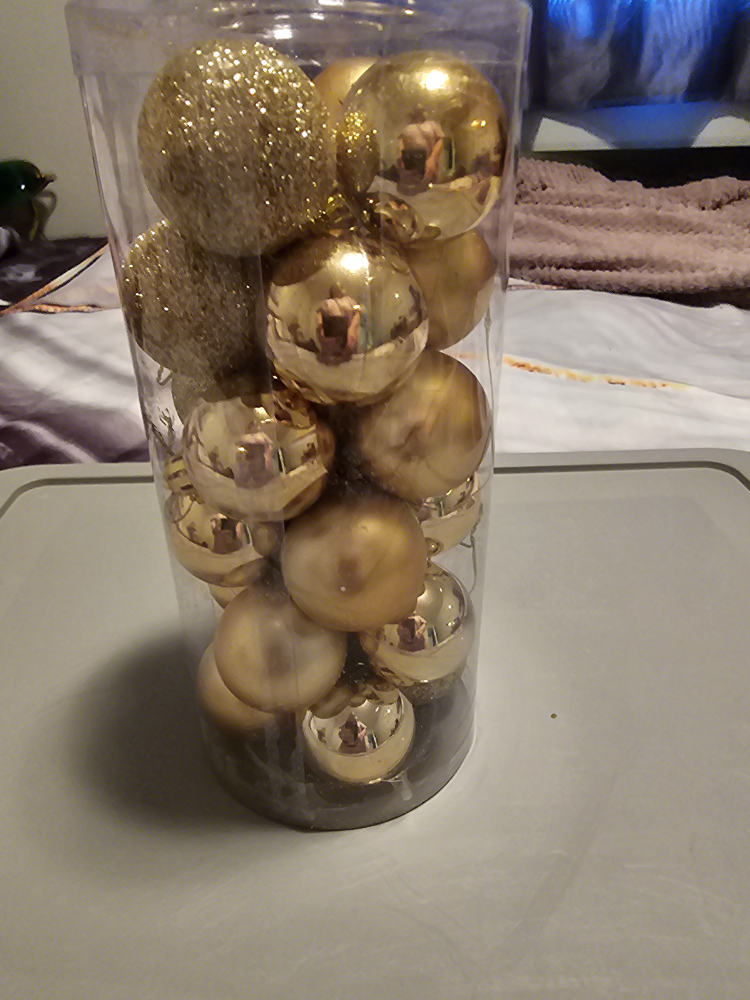 Gold Christmas Ornaments #Thriftypicks