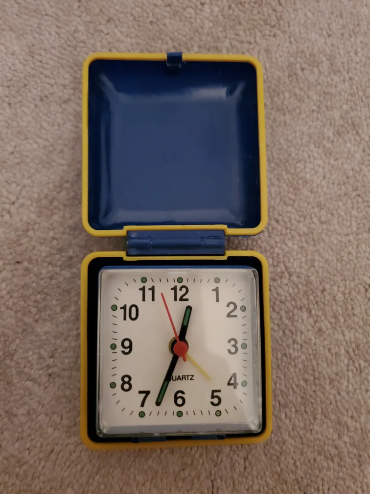 Travel Alarm Clock - Dial, analog, Foldable clock image indicator(2)