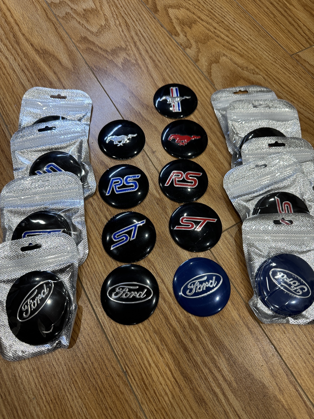 Wheel Center Caps Stick - photo 2