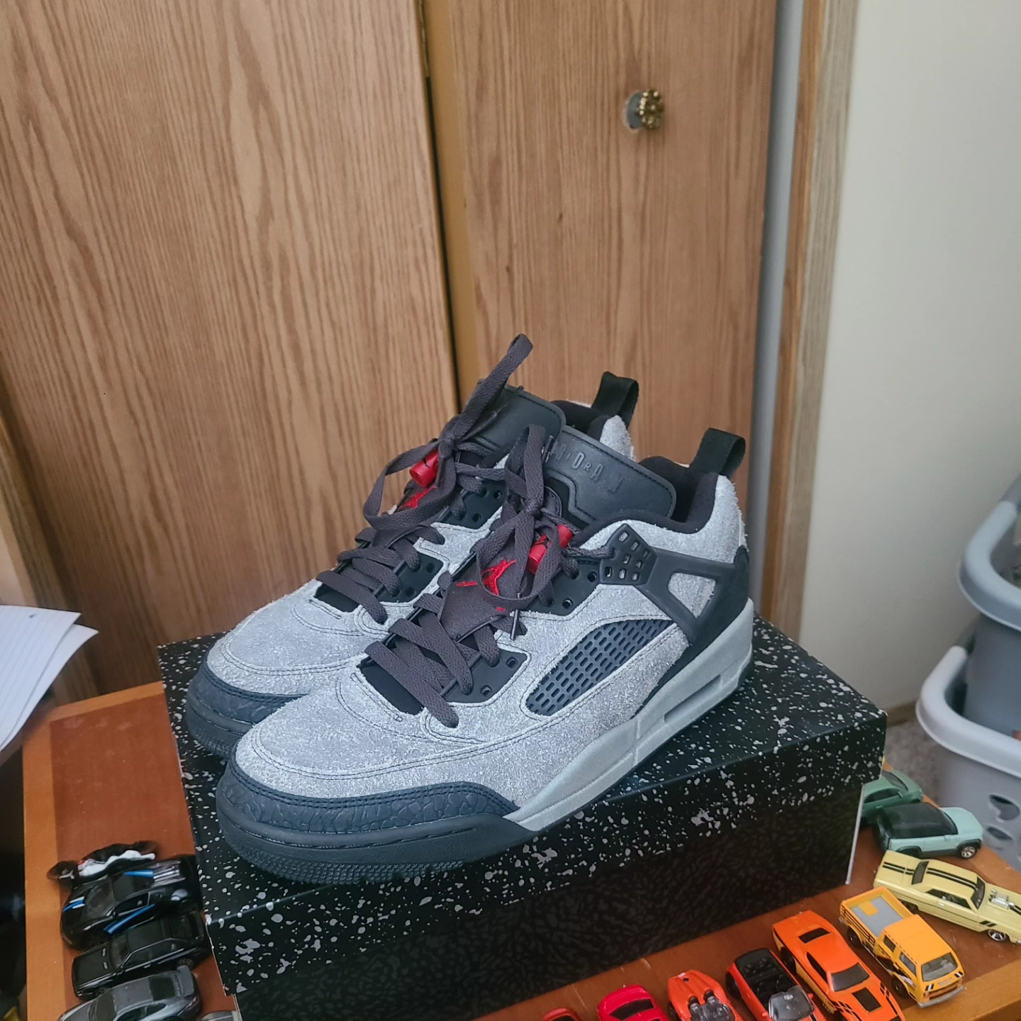 Air Jordan 4 Anthracite Gym Red-Blacks - photo 2
