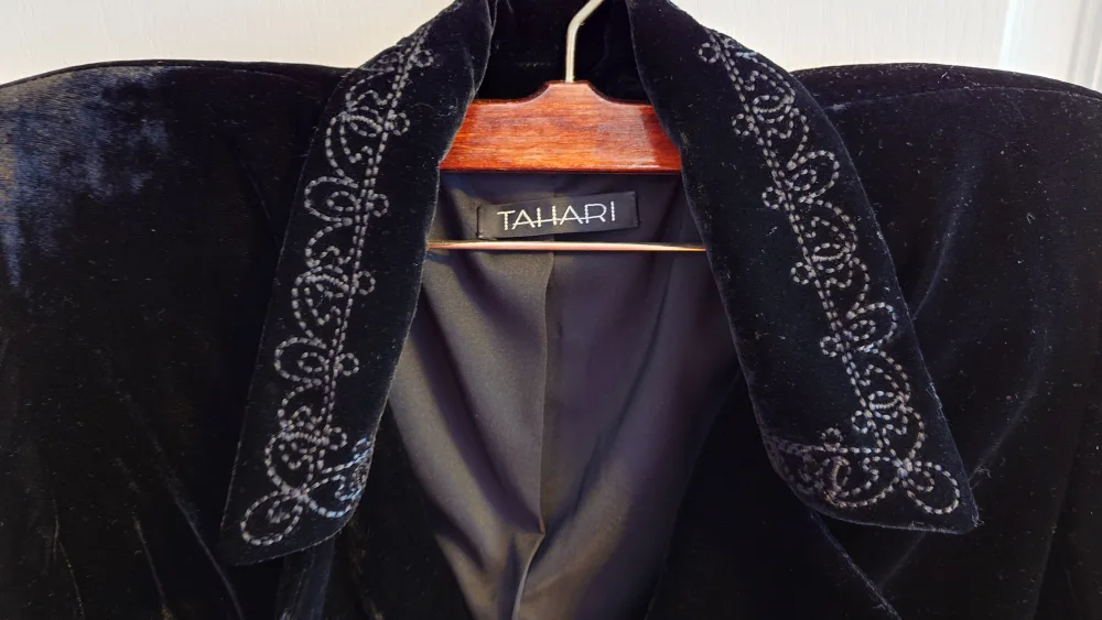 Tahari Black Velvet Blazer Jacket image indicator(3)