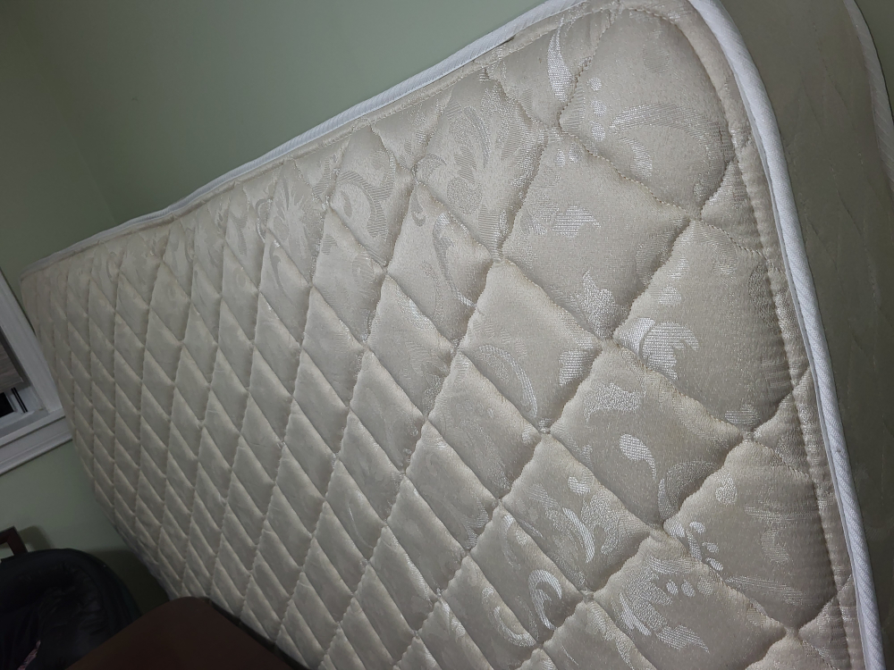 Queen Mattress For Sale - photo 2