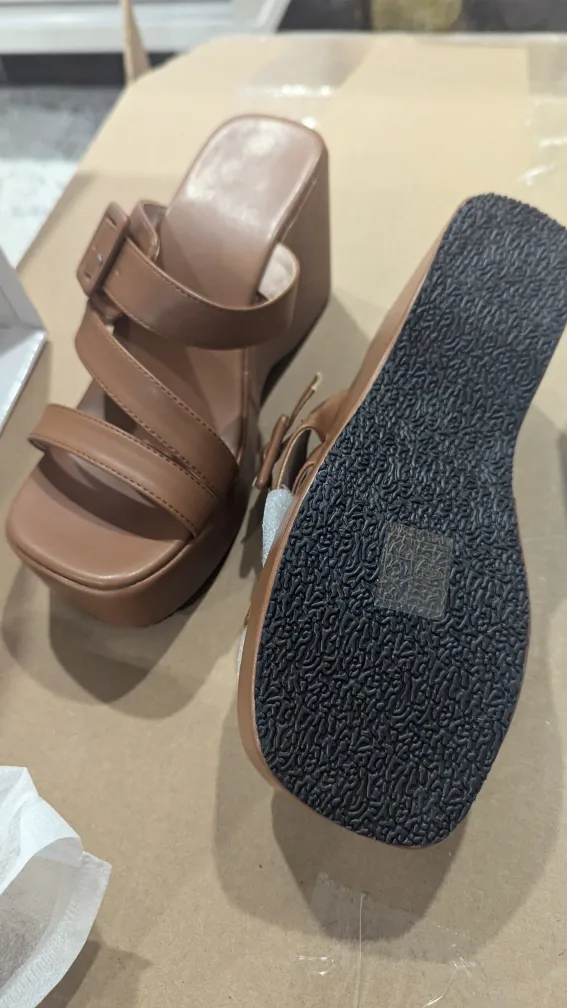 Brown Buckle Platform Sandals Size 38 image indicator(2)