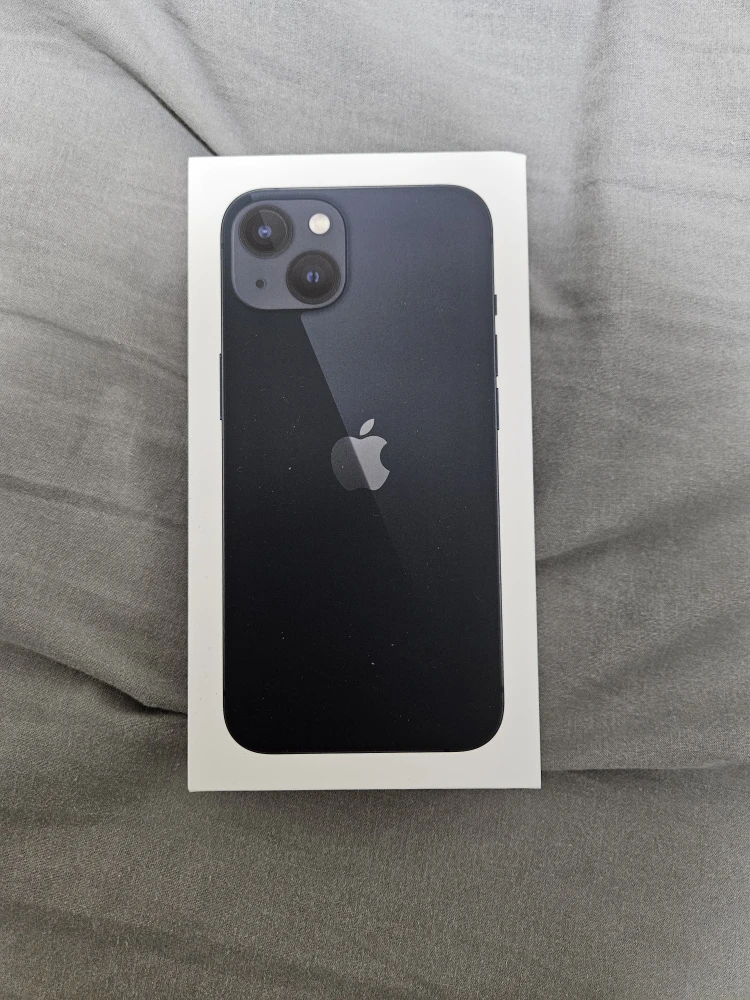 Brand New iPhone 13 128 GB Midnight
