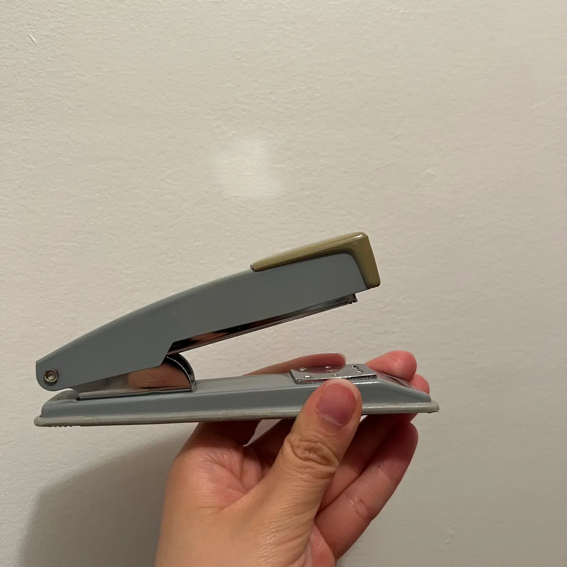 Office Stapler thumbnail