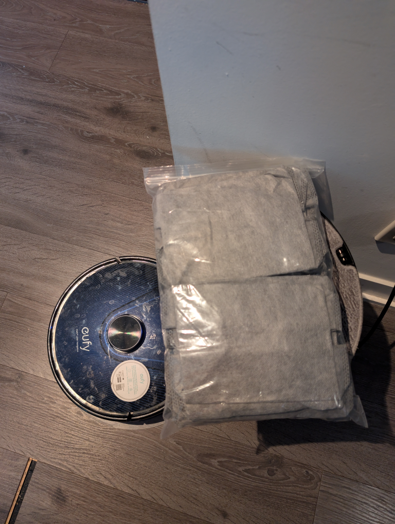 Eufy L35 Hybrid+  Robot Vacuum - photo 3