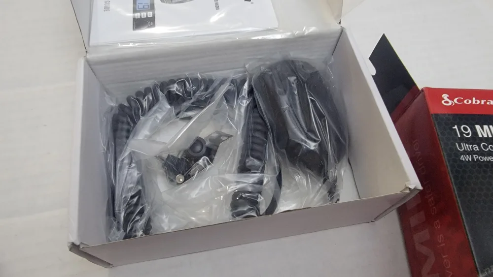 Cobra 19 Mini Recreational CB Radio - 40 Channels, Travel image indicator(4)