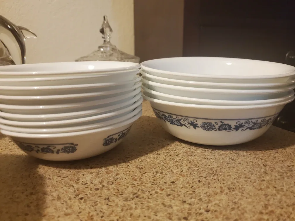 Corelle Blue Ribbon 14-piece Bowl collection thumbnail