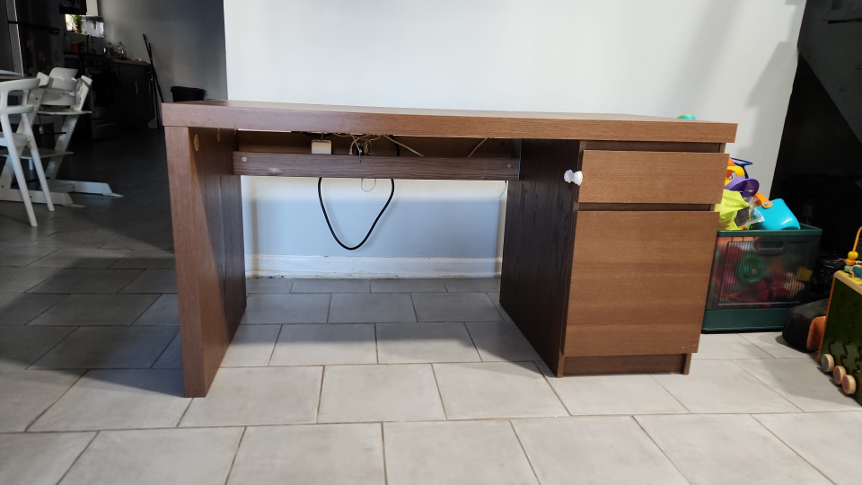 Desk like new - photo 2