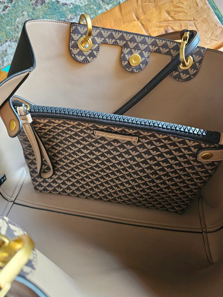 Emporio Armani Black Tote Bag image indicator(2)