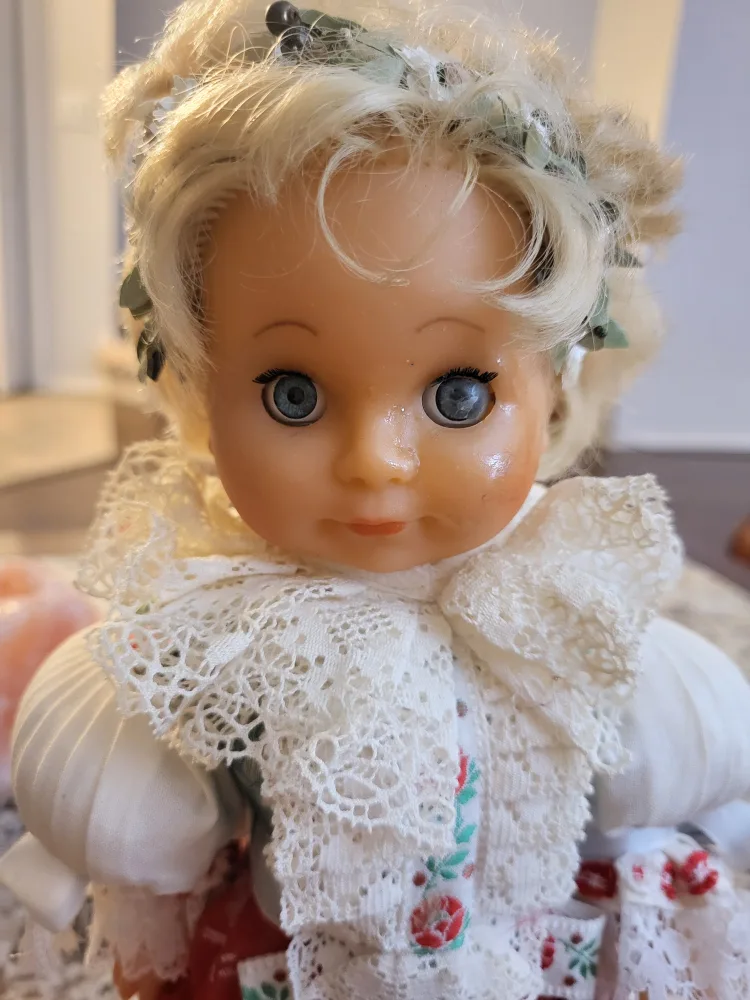 Vintage Czech doll 🥕 image indicator(2)