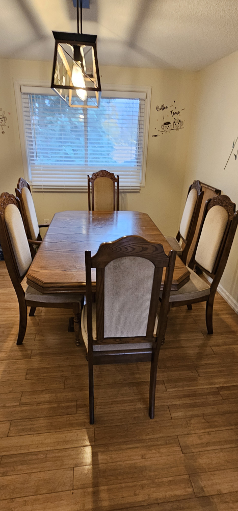 Solid Wood Extendable Dining Table and 6 Chairs - photo 3