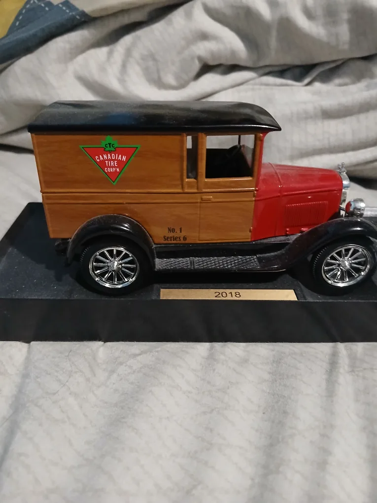 Canadian Tire Corp'n 1928 Chevy Panel Van Die-Cast Model image indicator(4)