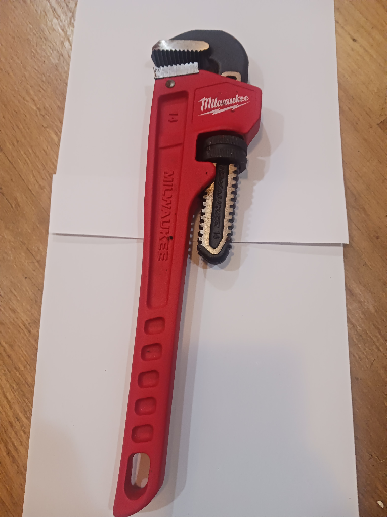 Milwaukee 14" Pipe Wrench - photo 3