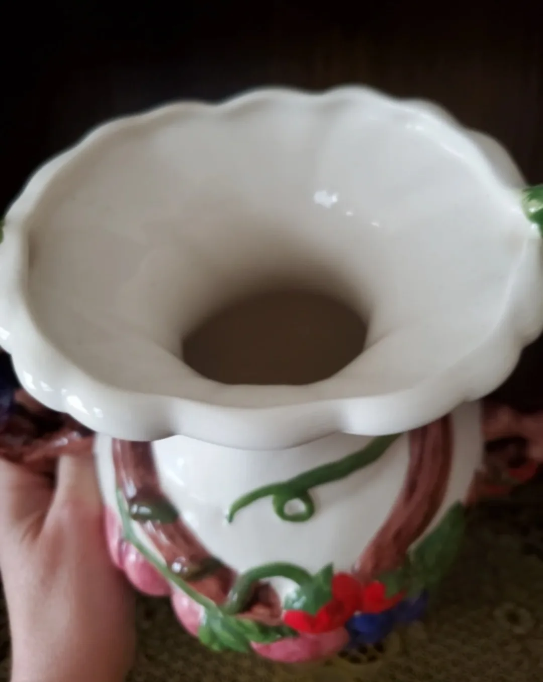 Vintage Vase with Handles image indicator(4)