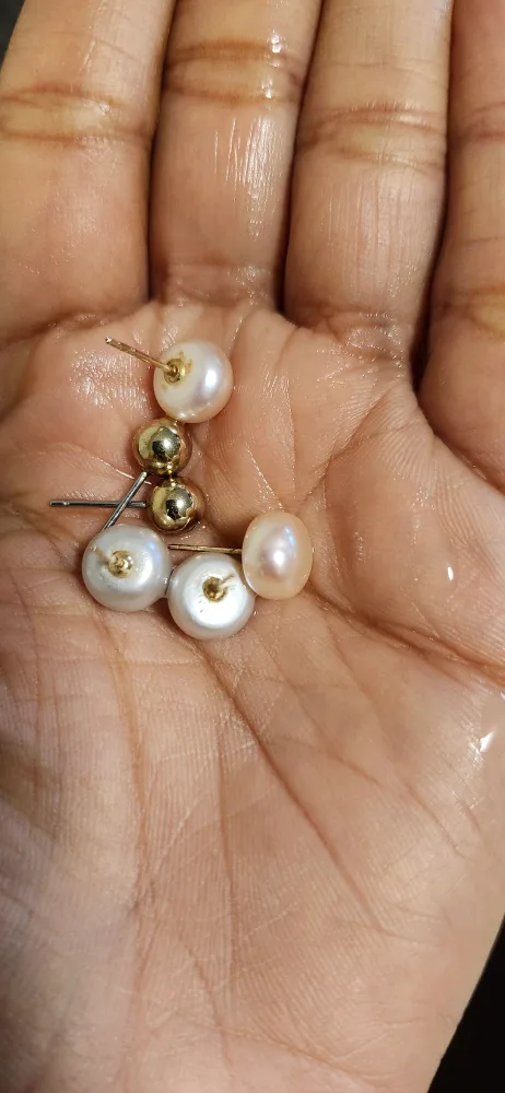 2 pairs Pearl Stud  and 1 pair of 10 K earrings image indicator(2)