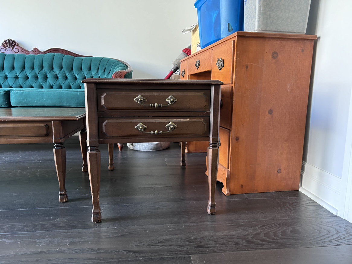 Heirloom of Canada Vintage Coffee Table + End Tables AS-IS - photo 3