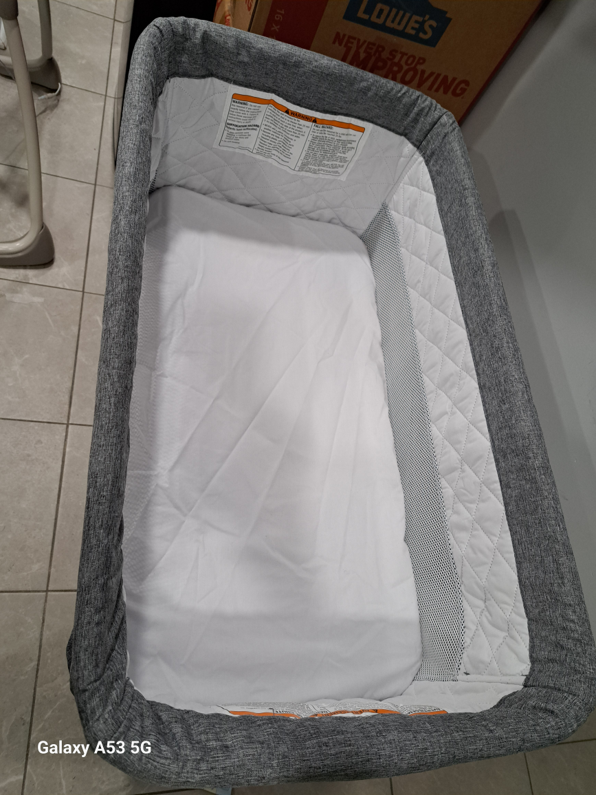 Delta Children By The Bed Deluxe Bassinet - photo 4