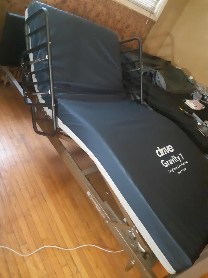 Drive Medical Gravity 7 Hospital Bed - photo 3