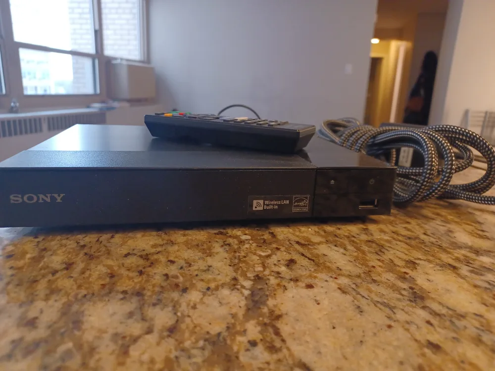 Sony Blu-ray Disc Player thumbnail