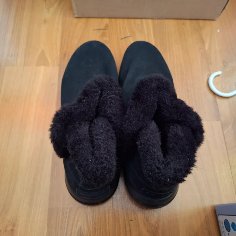 Skechers Women's Black Ankle Boots image indicator(5)