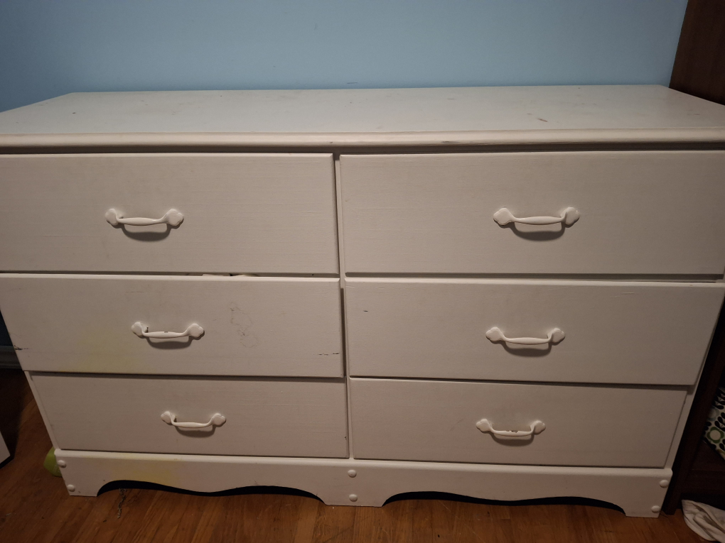 White 6 Drawer Dresser