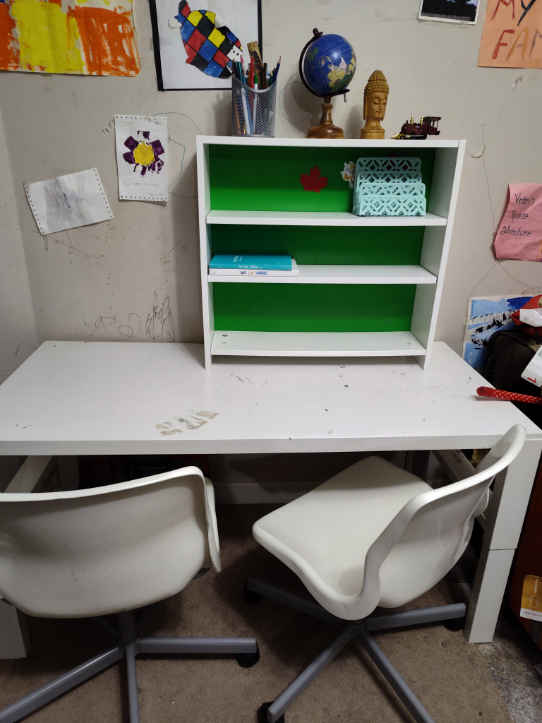 White Desk with 2 Chairs