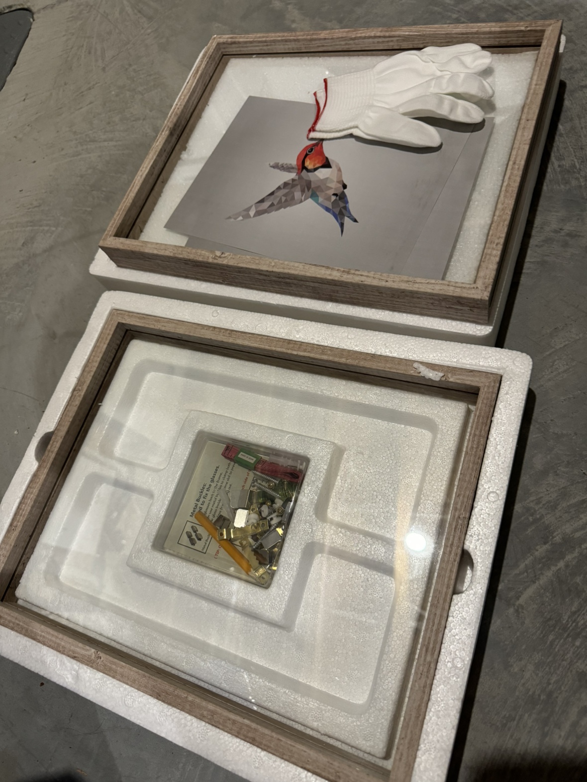 Brand New 2pcs Floating Frame in Distressed Beige 11x14