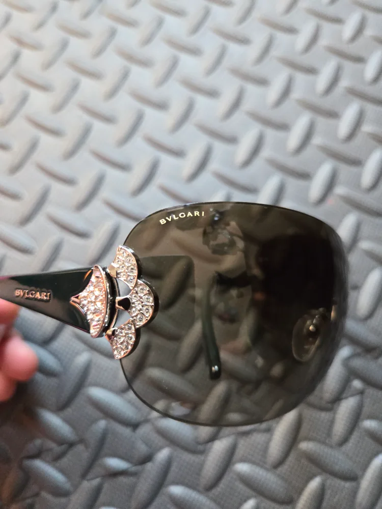 BVLGARI Sunglasses image indicator(10)