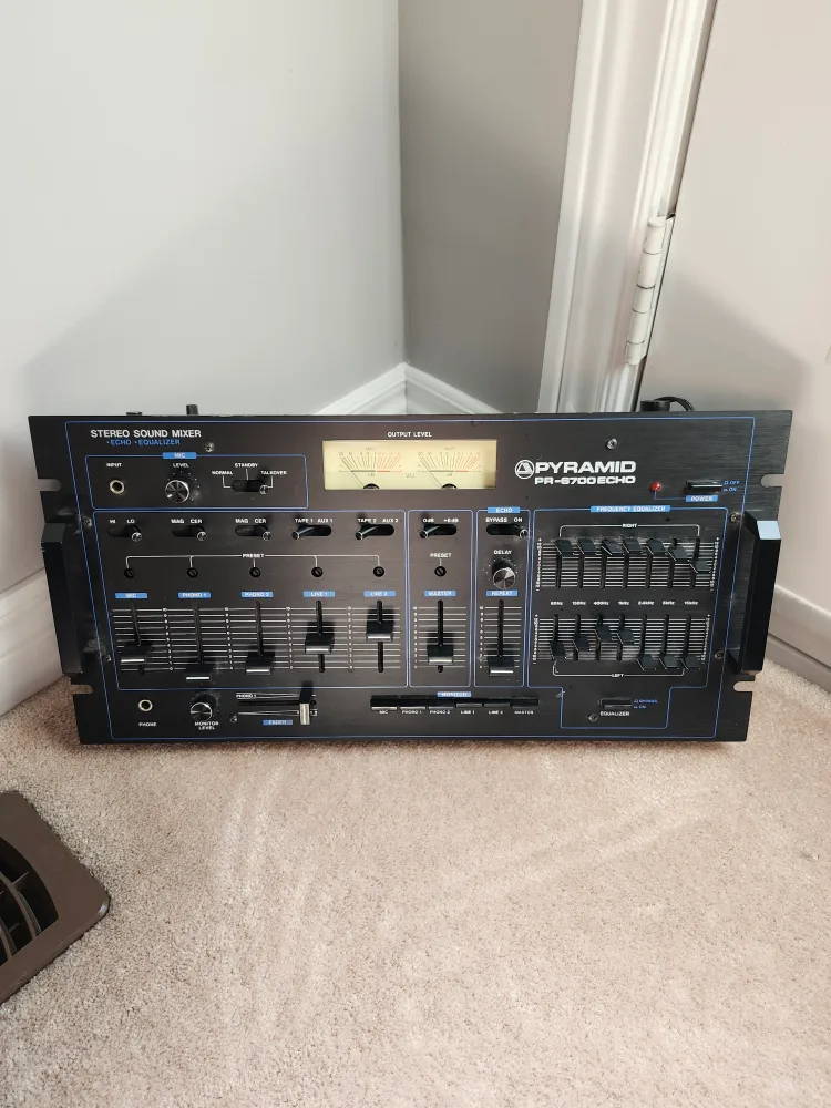 Pyramid PR 6700 Echo Stereo Sound Mixer Equalizer DJ Equipment thumbnail