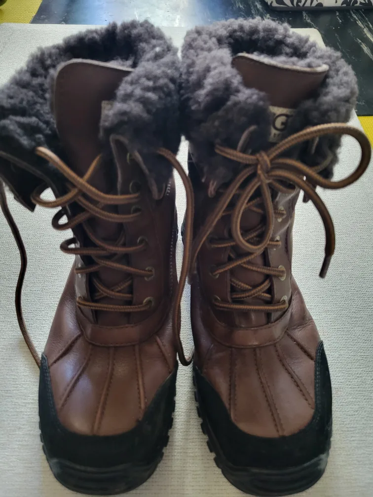 UGG  Brown Leather Winter Boots Size 9 thumbnail