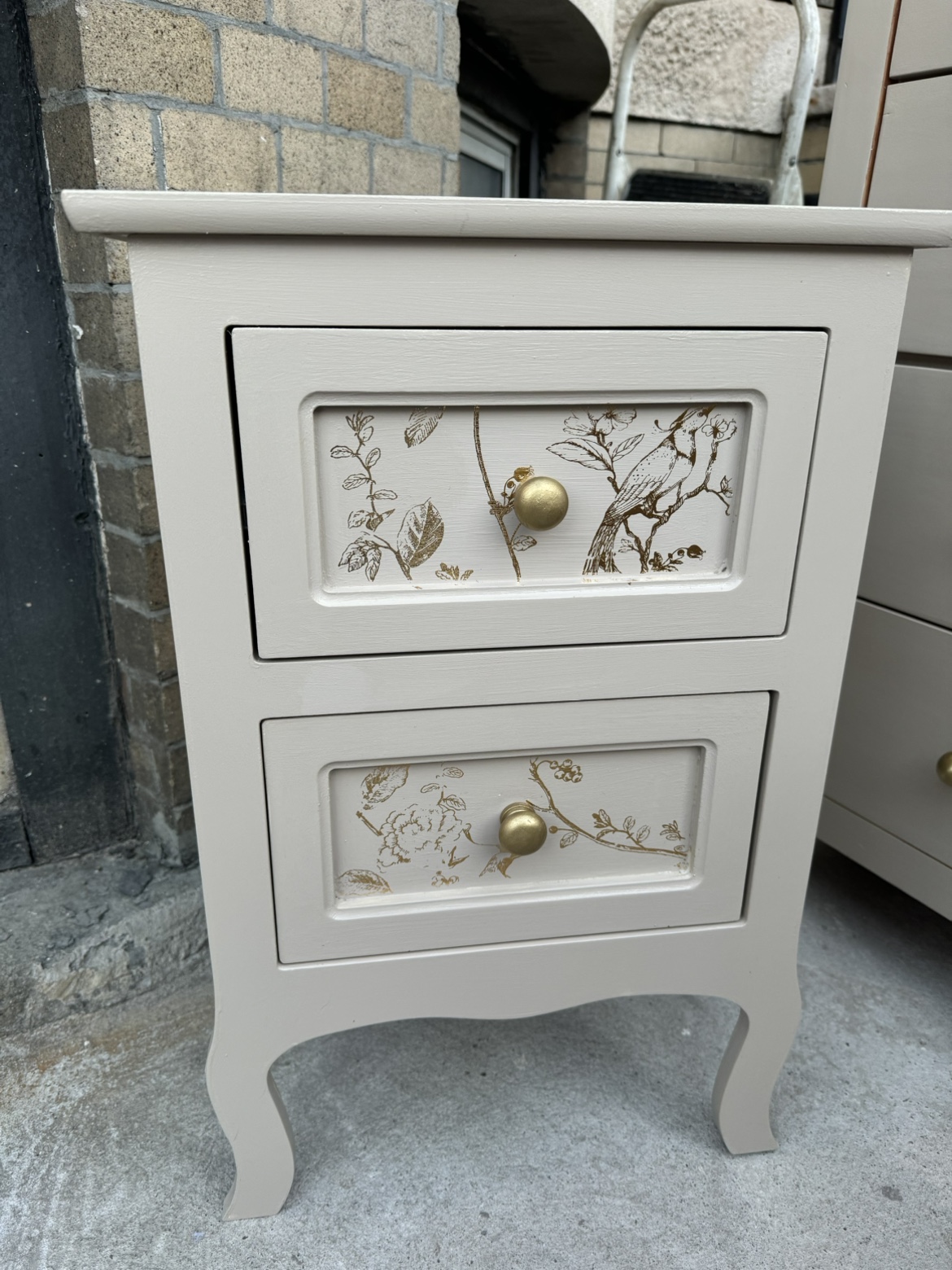 Beautiful Dresser and Two Nightstands for Sale! - photo 5