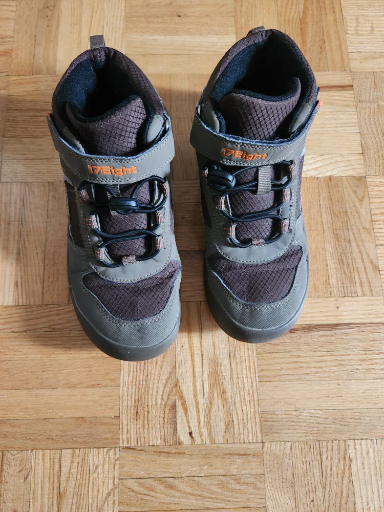 17 Eight Kids Hiking Boots image indicator(3)