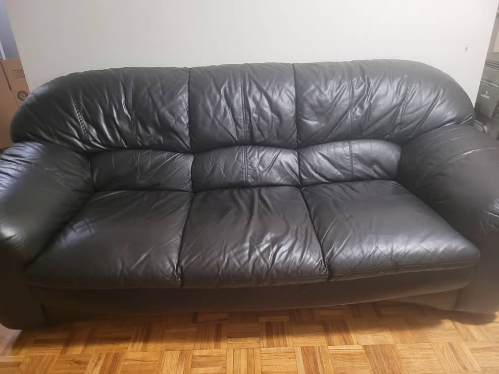 Moving out sales today! #couch #sofa #dresser #freezer - photo 3