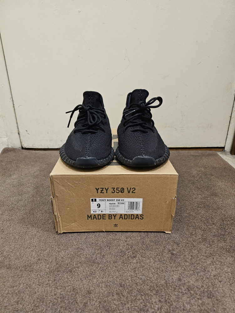 USED Yeezy Boost 350 V2 ONYX - photo 2