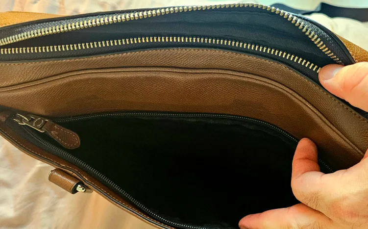 Coach Leather Briefcase w/Removable Strap image indicator(5)