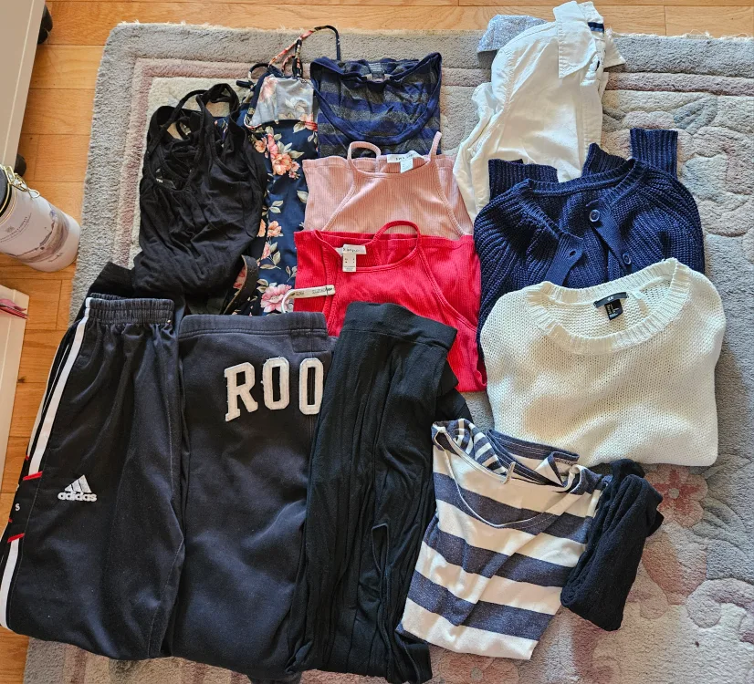 Women's Clothing Bundle thumbnail