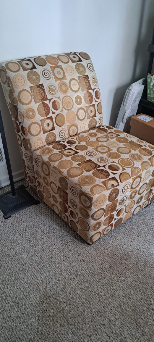 Accent chair