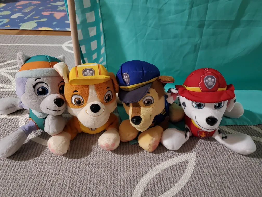 Set of 4 stuffies Paw patrol thumbnail