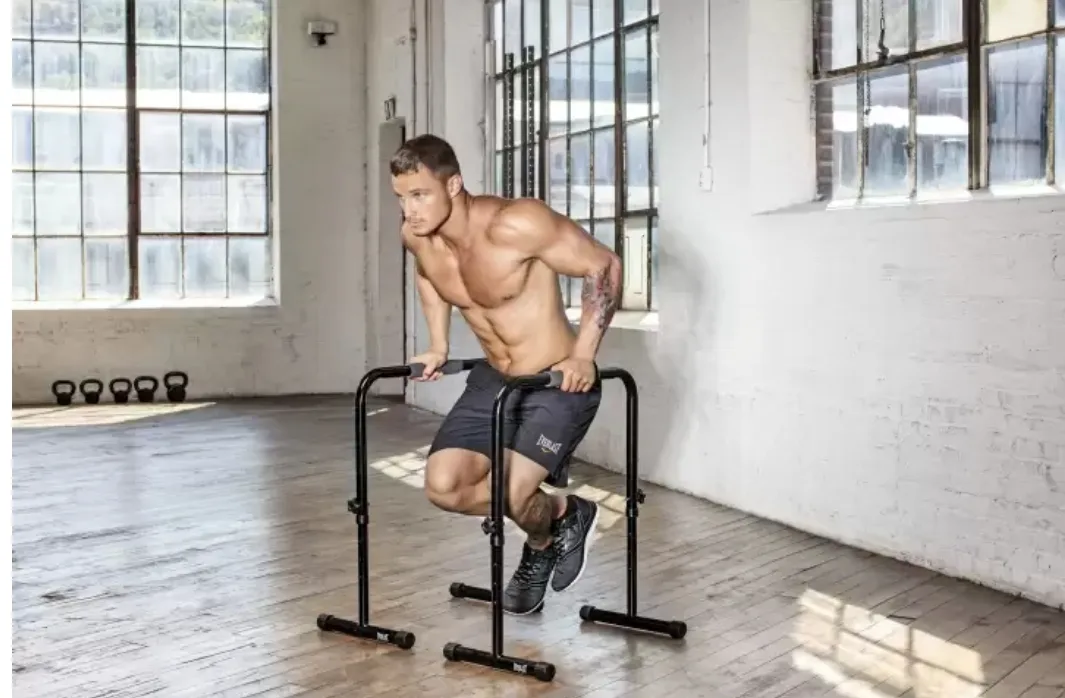 used Everlast Adjustable Power Brackets Dip Bars image indicator(2)