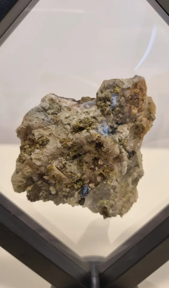 3 Inch Natural Green Garnet Specimen image indicator(3)