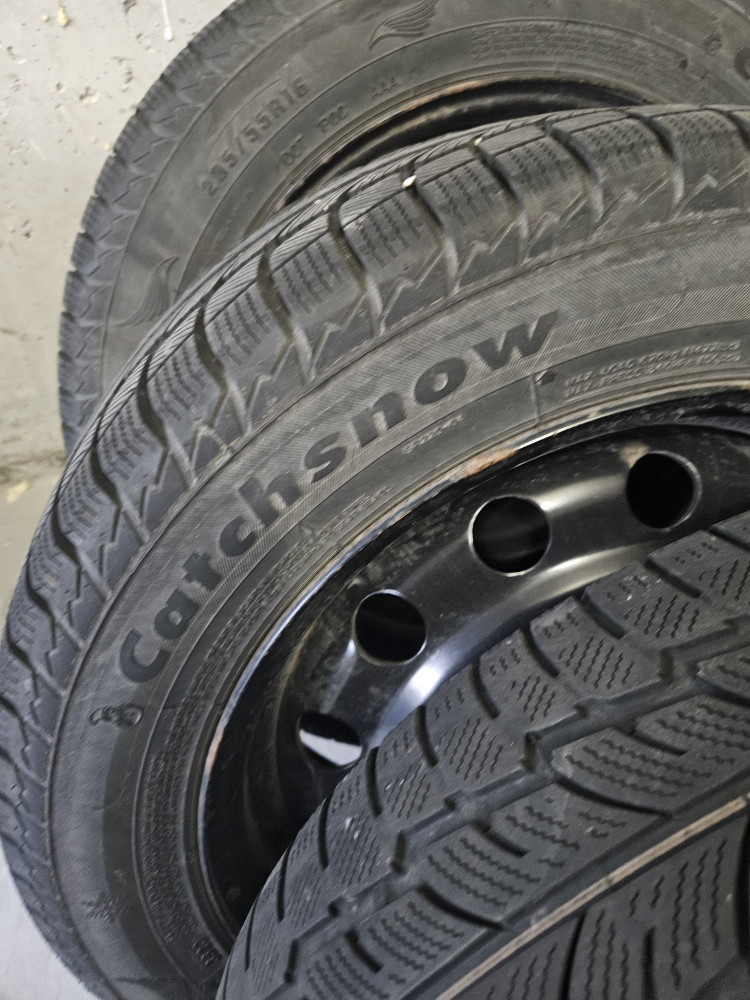 Set of 4 Winter Tires on Steel Rims