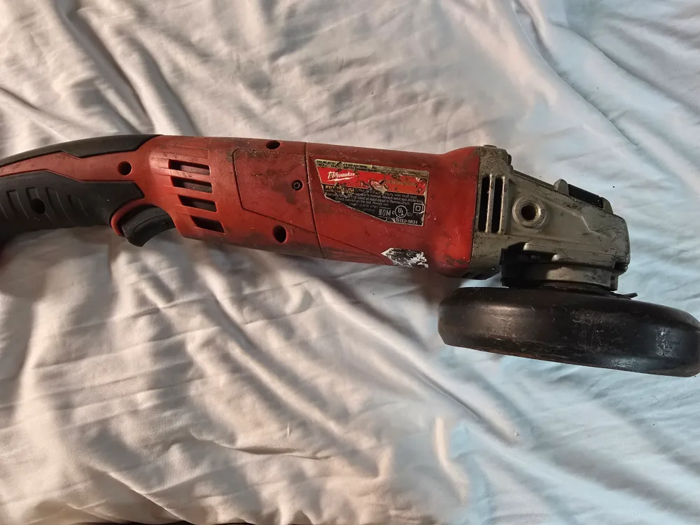 Milwaukee 4 1/2 inch Grinder thumbnail