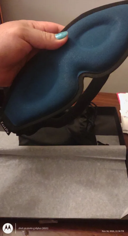 Eastfly 3D Sleep Mask - Blue image indicator(4)